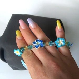 Blue Flower Crystal Bracelet NWOT